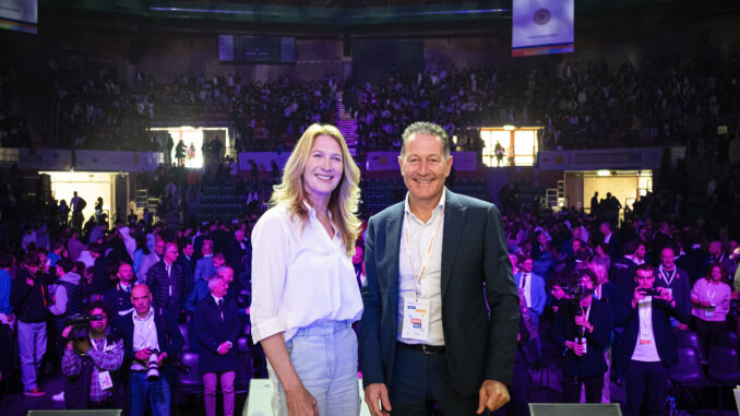 Emozioni speciali al palazzetto di Cuneo: in 3.500 per Steffi Graf e Andre Agassi 4