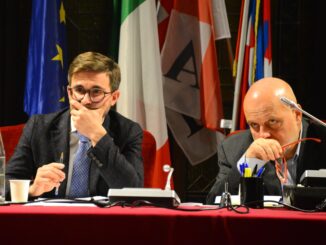 Consiglio comunale / La seduta interrotta. Bolla: «Insultato da un esponente della maggioranza» (IN DIRETTA)