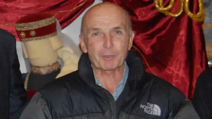 L’addio di Alba al negoziante e artista Gianni Do