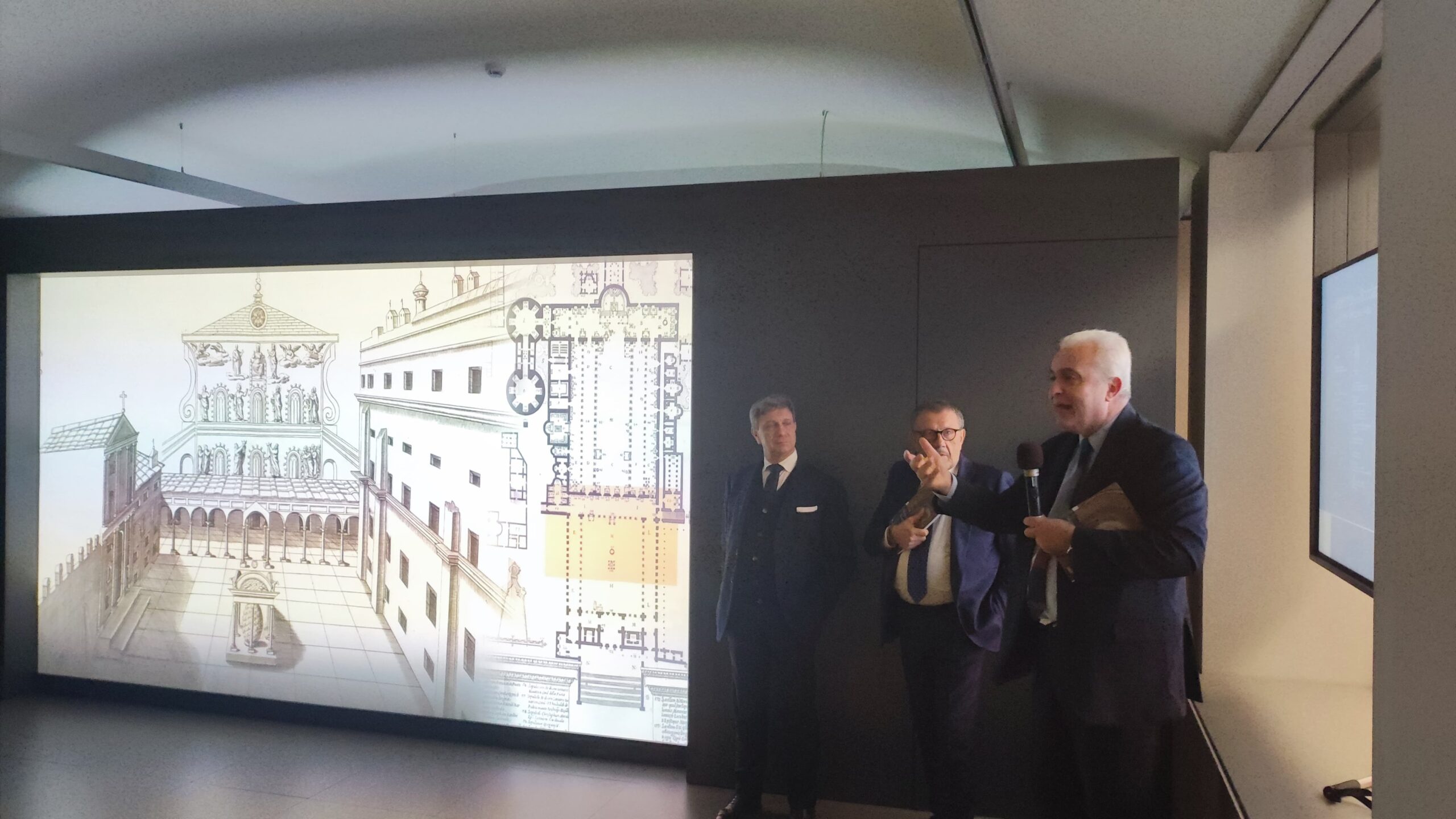 Da San Pietro  la Madonna della bocciata di Cavallini a palazzo Banca d