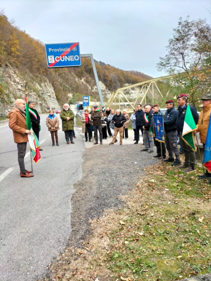 Vesime ha celebrato gli 80 anni del primo atterraggio all