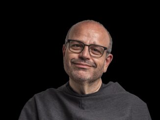 Padre Benanti, uno dei grandi esperti di Ai: «Siamo noi a esserci disumanizzati»