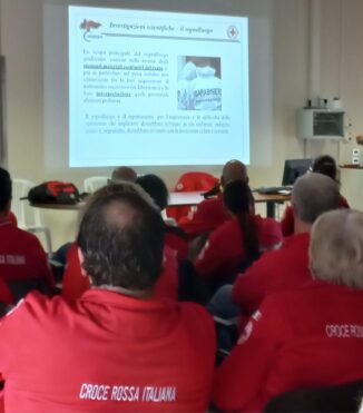 Sulla scena del crimine Carabinieri di Asti e Croce rossa italiana