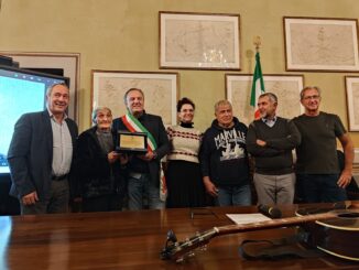 Omaggio del Comune di Diano per la maestra Emma Berzia