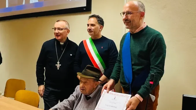 Luigi Garrone, decano dei giornalisti astigiani, festeggiato per i suoi 100 anni