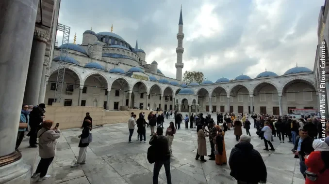 istanbul 05 In viaggio con Gazzetta / I pellegrini arrivano e visitano Istanbul 3