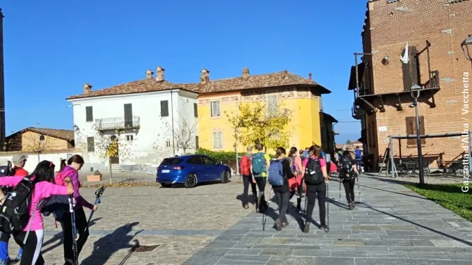I colori sgargianti delle grandi vigne di La Morra nell'escursione di Terre Alte 3