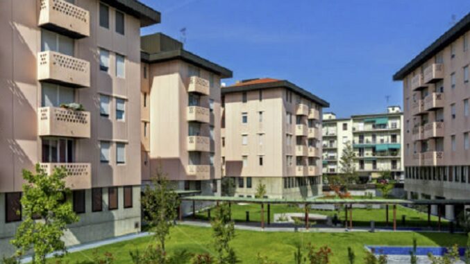 Chi abita al piano terra deve pagare la pulizia delle scale?