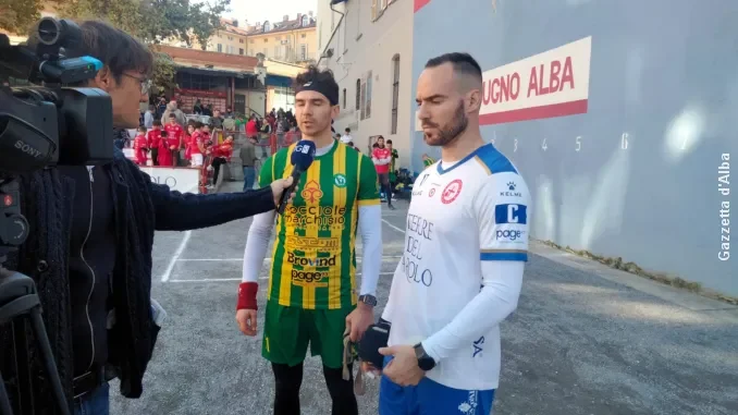 Seria A di pallapugno. Si gioca la finale di andata tra Alba e Cortemilia che oppone i fratelli Vacchetto 1