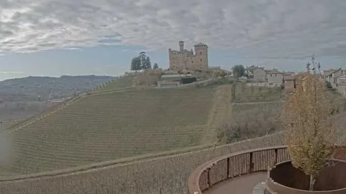 panorama grinzane 25-11-24 Nei prossimi giorni meteo incerto ma improntato alla stabilità