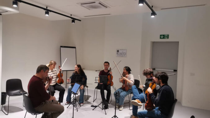 unnamed (6) Con il supporto di Snodi, International Music Exchange Association ha dato vita all’Orchestra da Camera LMR