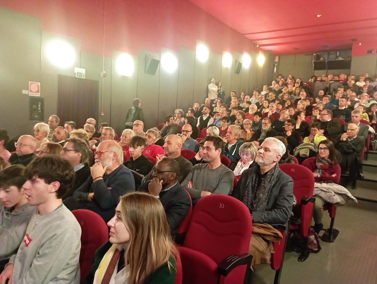Voglio raccontarti una storia, successo per lo spettacolo sull