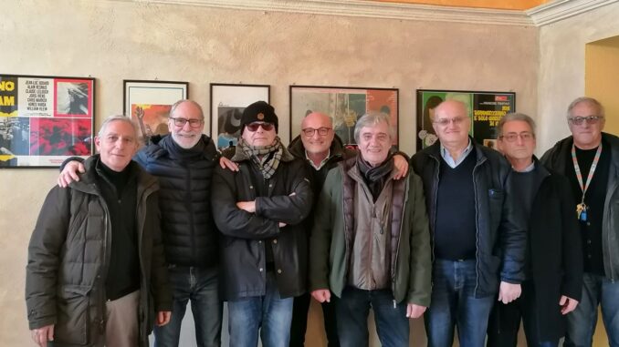 A Mango va in scena un evento tra cinema e Natale grazie ad Alec e Manganum