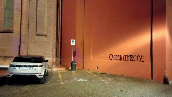 Nel pomeriggio di domenica corteo antirazzista ad Alba 4