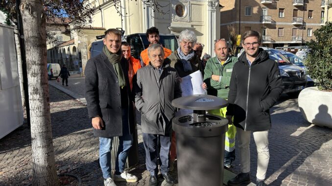 Alba: installati 21 nuovi cestini per la raccolta differenziata nel centro storico 1