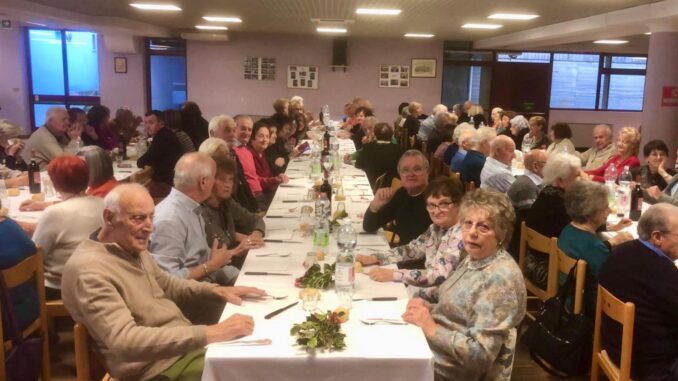 Festa di Natale della Terza Età per i Centri d’incontro albesi 3
