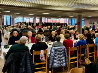 Festa di Natale della Terza Età per i Centri d’incontro albesi 1