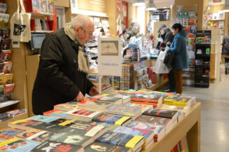 Sotto l'albero c'è posto anche per i libri: i consigli dei librai 1