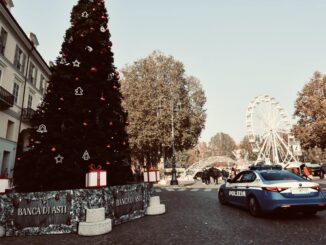 La Polizia di Stato controlla 150 persone ai mercatini di Natale