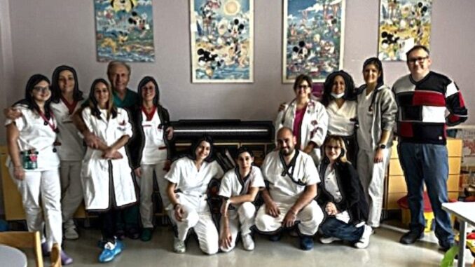 Un pianoforte per la Pediatria di Asti