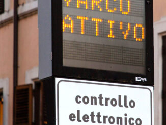 Asti / È in funzione la Ztl tra via Rossi, piazza Roma e corso Alfieri