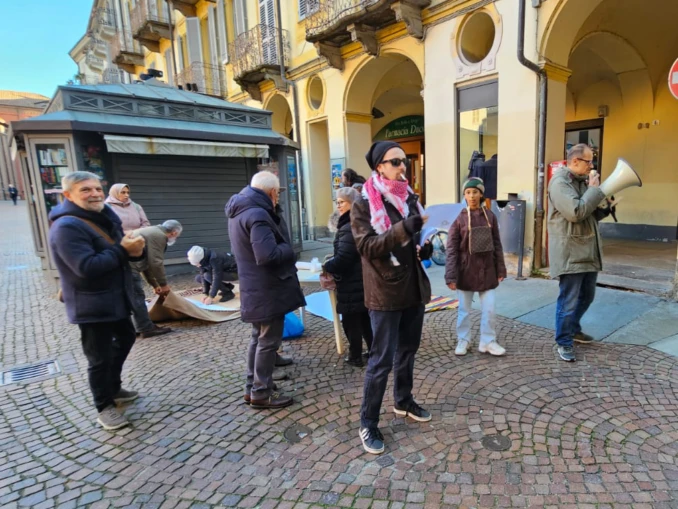 Ad Alba le coperte non bastano: Assemblea in movimento chiede un dormitorio