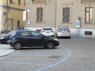 Asti / Fino alla vigilia di Natale si parcheggia gratis, per due ore, in alcune zone del centro