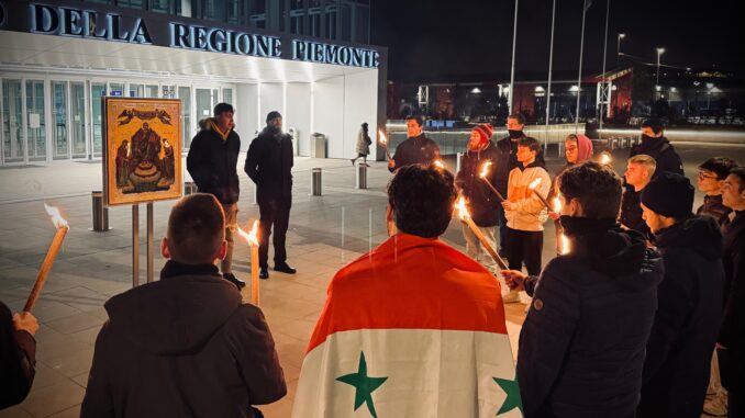 Aleppo in mano agli jihadisti, al Grattacielo della Regione Piemonte una fiaccolata «per non far calare il buio sulla Siria»