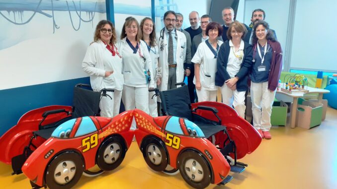 Due ludo-carrozzine donate all'ospedale di Verduno da Genesi due