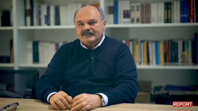 Report racconterà il "magico mondo di Oscar Farinetti", tra Coca-Cola e Slow food
