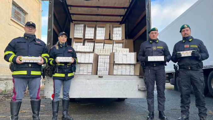 Un tonnellata di sigarette di contrabbando a marchio Marlboro sequestrate nel Torinese 1