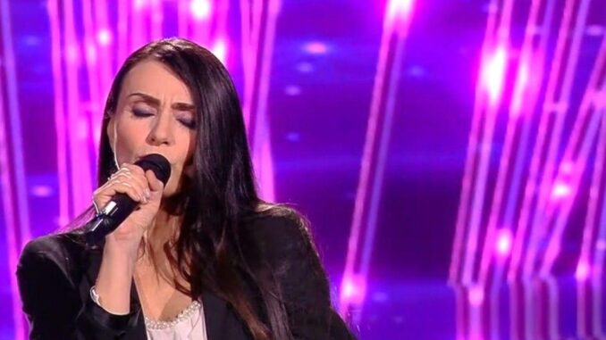 Gabriella Bonino di Castagnito conquista il pubblico a Io canto senior