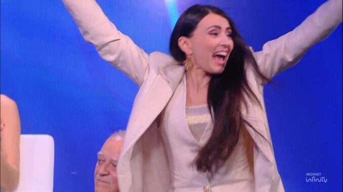 Da Castragnito a Canale 5: Gabriella Bonino canta in spag