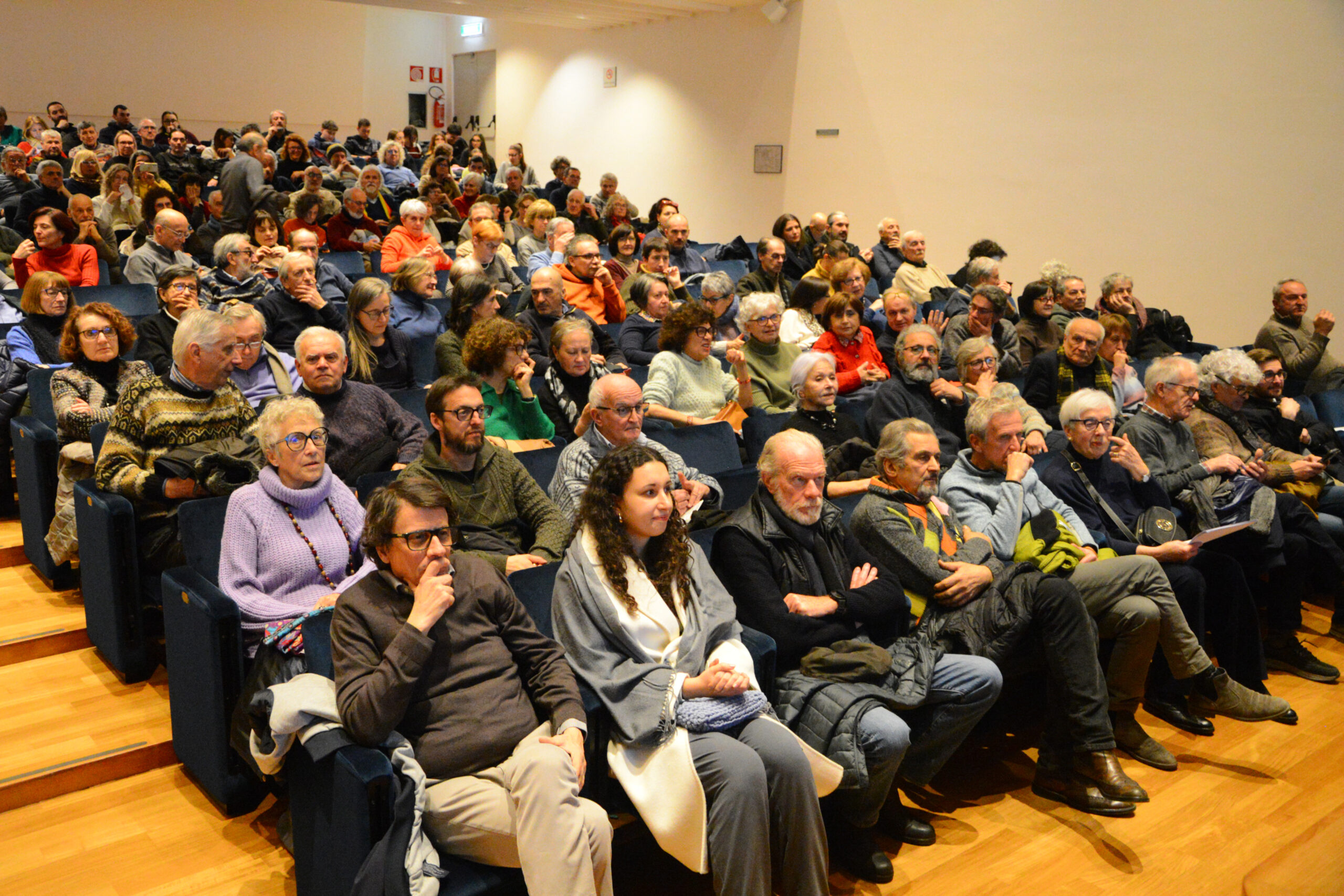 Dalla parte del suolo: molto partecipata la serata organizzata dalla comunità Laudato si' Grazzetta d'Alba (FOTO) 5