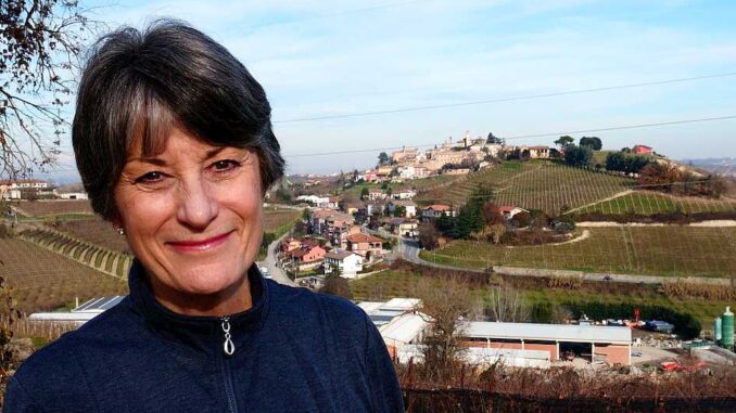 Nel libro di Suzanne Hoffman si narrano le forti donne di ieri e di oggi