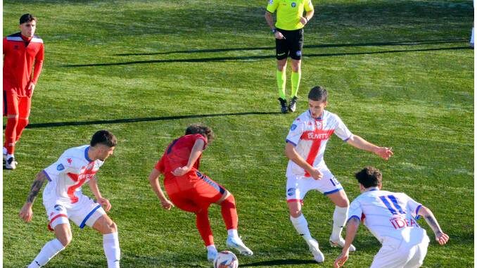Domenica 12 tornano i campionati di calcio. Alba ospita l'Acqui, Albese in trasferta a Chieri