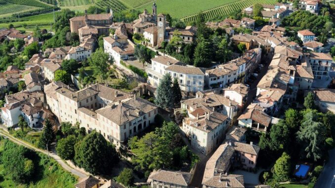 W la Befana! Dal borgo di Neive a Neviglie sul sentiero del viaggiatore
