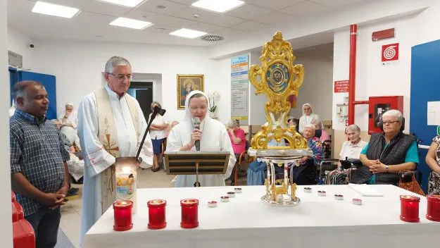 Arriva a bra la reliquia del santo Cottolengo 1