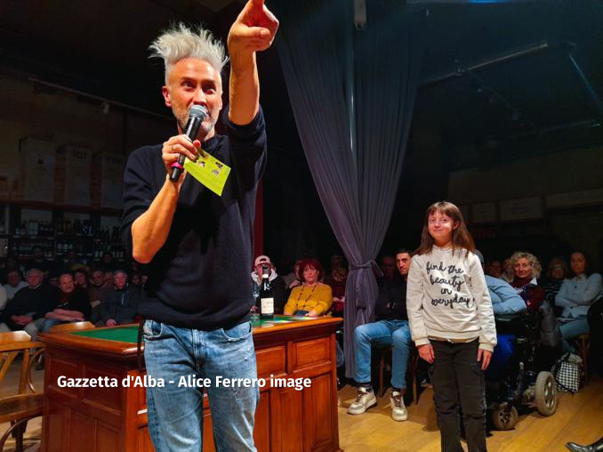Vincenzo Schettini con la sua coinvolgente lectio magistrale “La fisica e la vita,” affascina il pubblico in Fondazione Mirafiore 14
