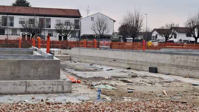 Undici opere e quasi 10 milioni: il Pnrr ad Alba. Preoccupano i ritardi nel cantiere del nuovo nido