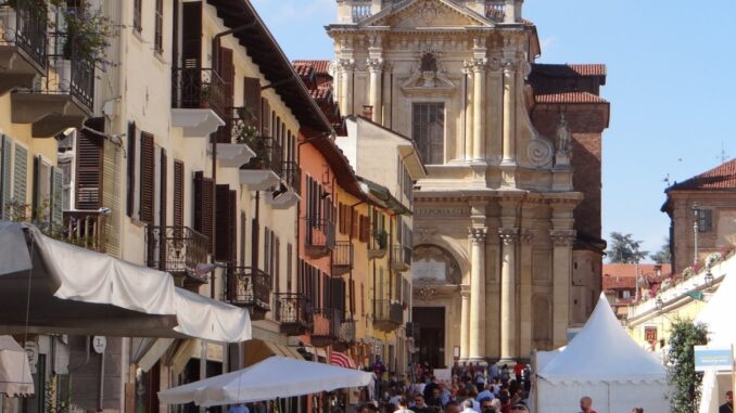 BRA3 Bra Walking Tour, un tour guidato tra storia, arte e spiritualità, nella città dove è nato il movimento internazionale Slow Food