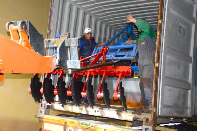 Da Alba a Kalongo: è partito il trattore sostenuto dalla solidarietà cittadina 1