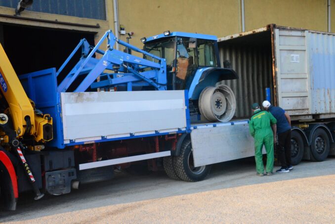 Da Alba a Kalongo: è partito il trattore sostenuto dalla solidarietà cittadina 2