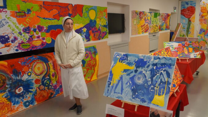 Quando l’arte diventa cura: le attività di Desirée Cordero al Cottolengo di Alba 4