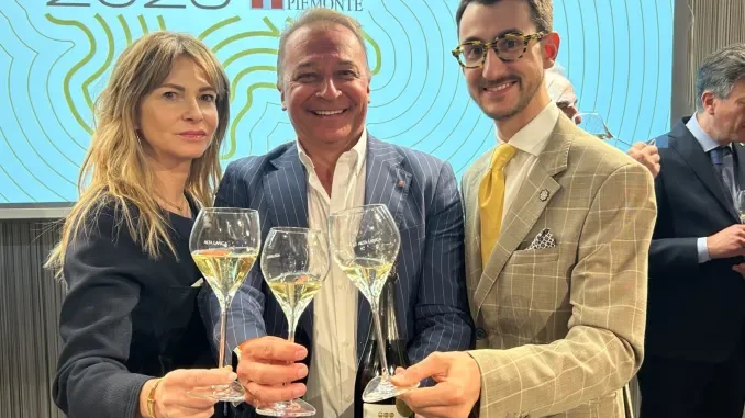 L’Alta Langa è il vino dell’anno 2025, sarà ambasciatore del Piemonte