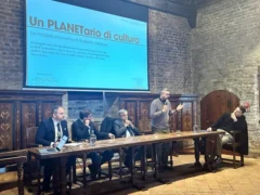 Le fondazioni Radici e Crc per la cultura: assegnate le borse di studio del progetto Planetario 2