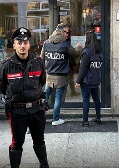 Fossano / Il bar di via Emanuele Filiberto ha vita breve, chiuso per 15 giorni dopo la prima sera di apertura