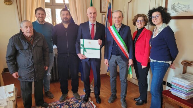 La Giunta braidese riceve il neo cavaliere della Repubblica Franco Cocuzza