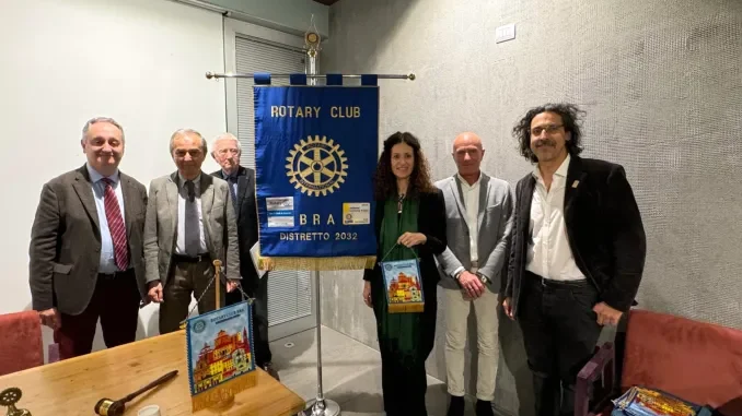 rotary statua cottolengo 2 NO CREDITI Rotary Bra e statua san Cottolengo