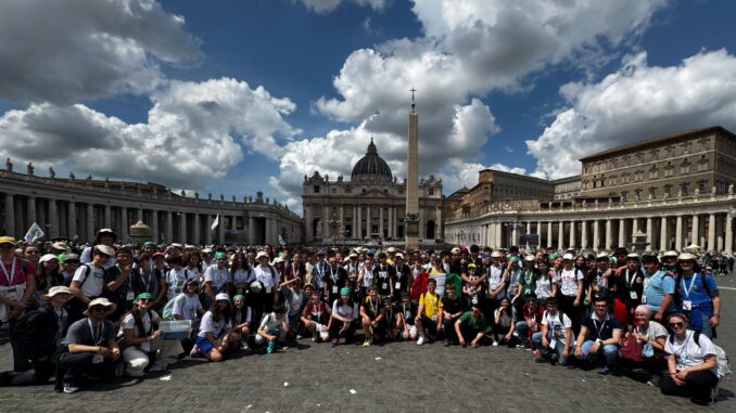 150 giovani dell'Albese al Giubileo degli adolescenti (FOTO)